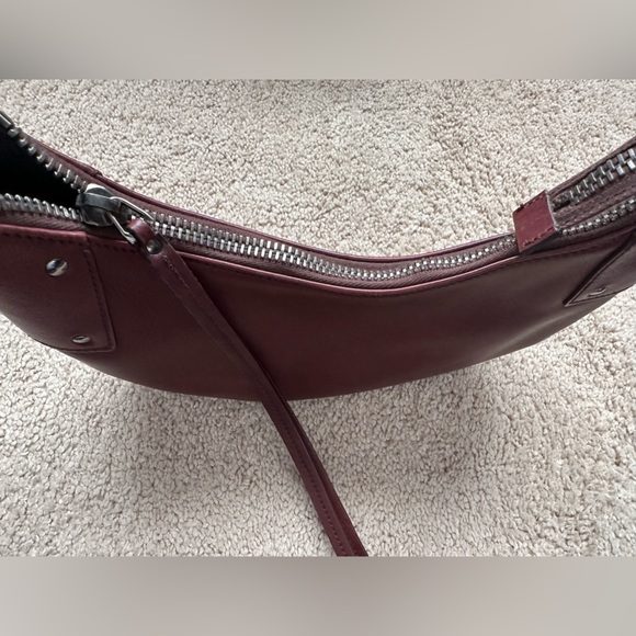 Authentic Gucci burgundy half moon bag - Picture 12 of 17